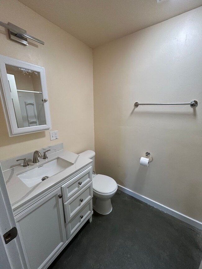 Building Photo - 1242 Grizzly Trail