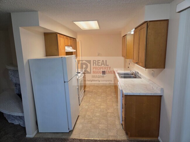 Building Photo - Check out this wonderful 2.0 bedroom, 2.0 ...