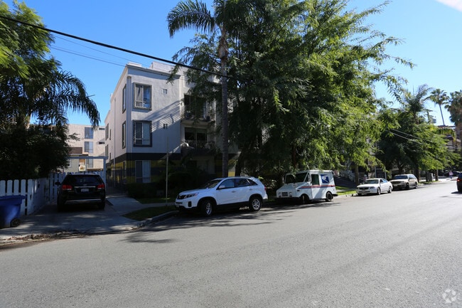 Building Photo - 884 Palm Avenue