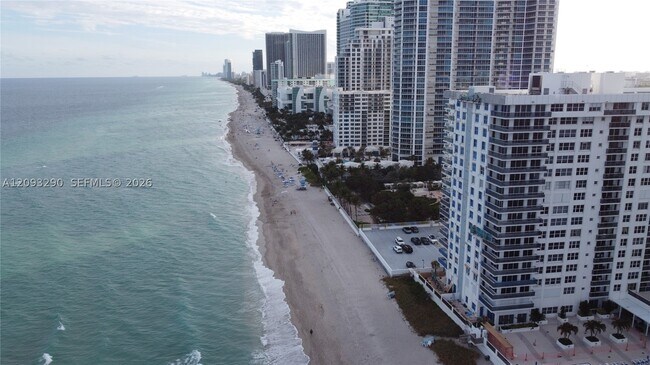 Building Photo - 2751 S Ocean Dr