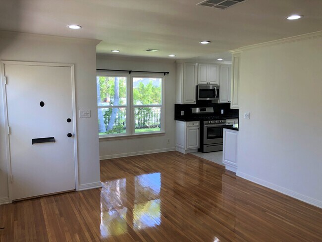 Building Photo - 4121 Harter Ave