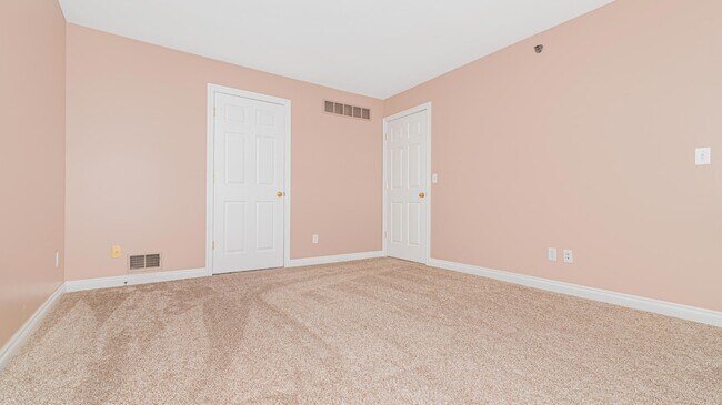 Building Photo - 45605 Graystone Ln