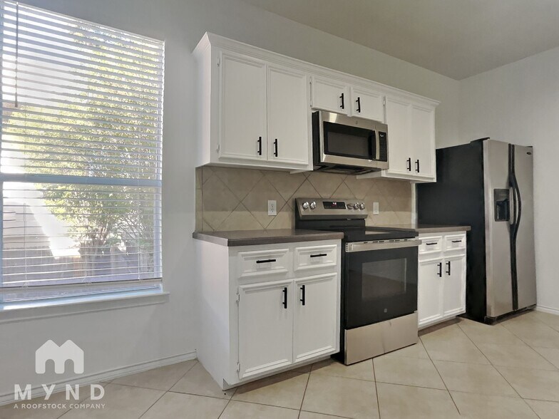 Building Photo - 1210 Palmer St