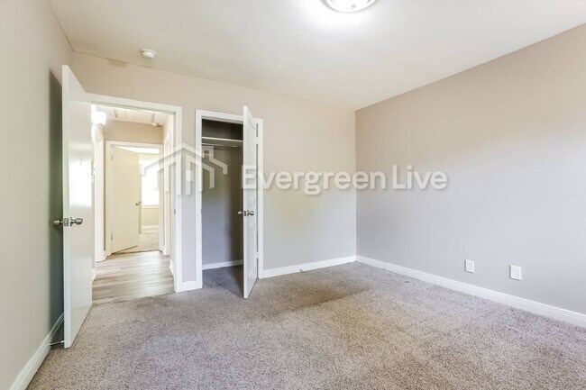 Building Photo - 5112 W 30th St