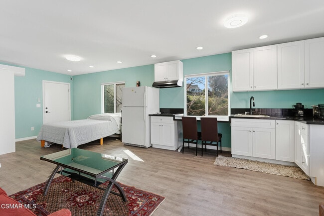 Building Photo - 263 McKnight Rd