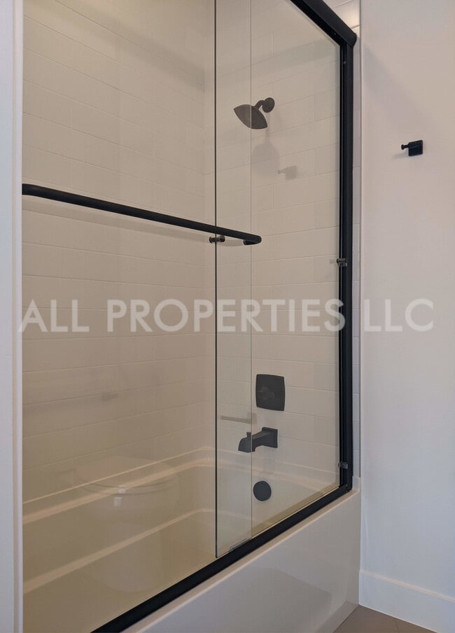 Building Photo - 8048 W 52nd Ln