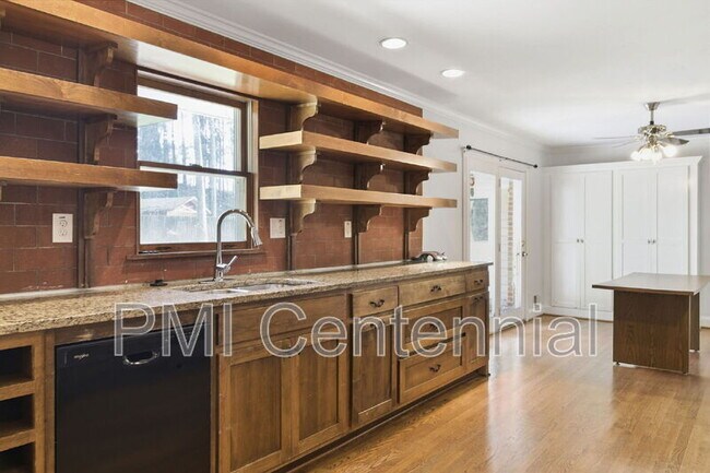 Building Photo - 2649 Homeland Dr