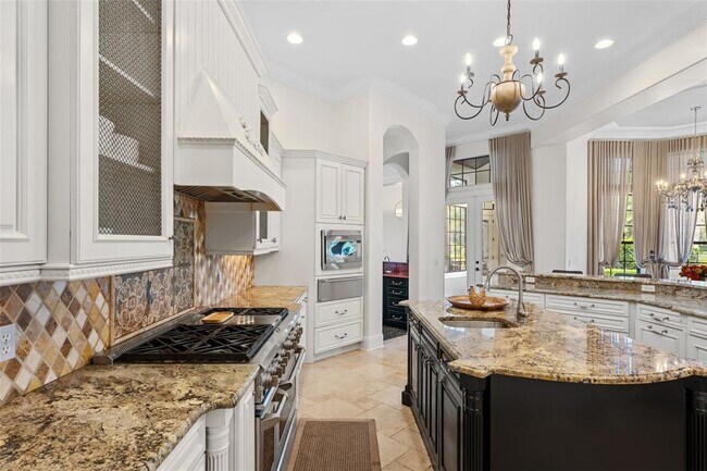 Building Photo - 6844 Valhalla Way