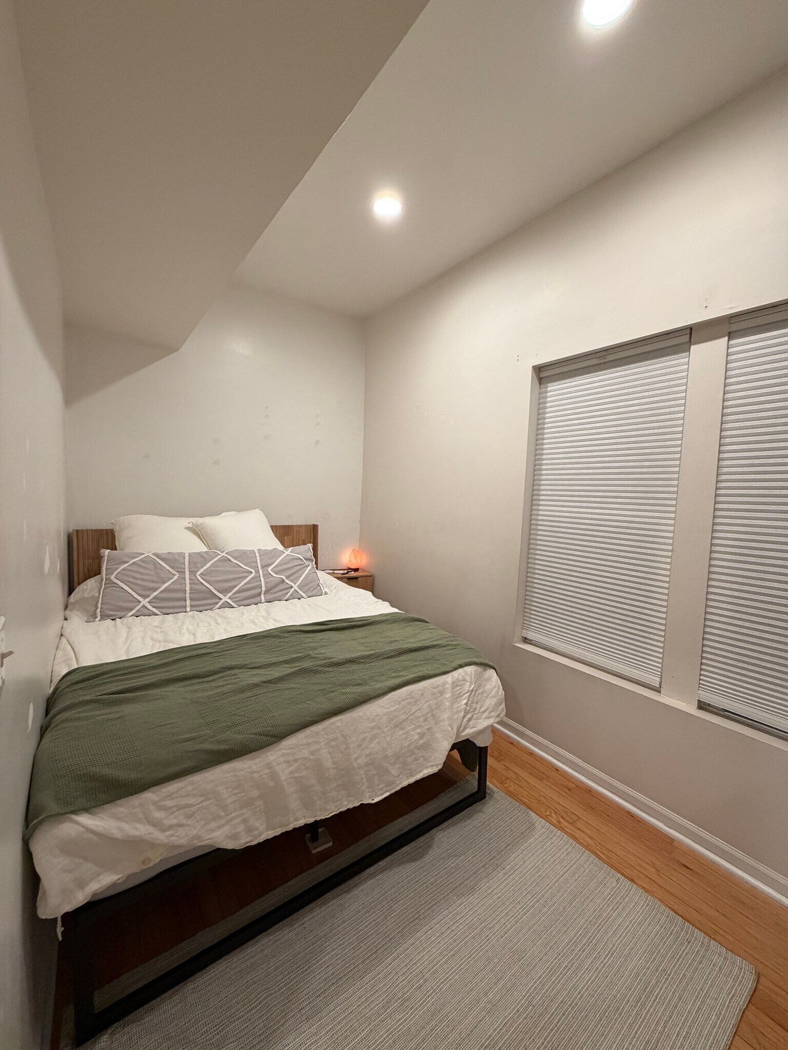 Building Photo - 2614 W Thomas St