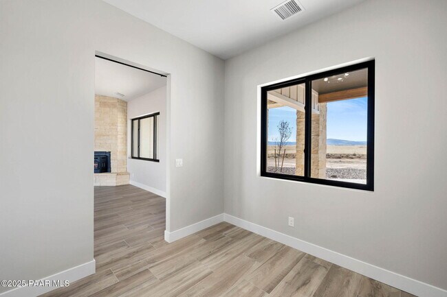 Building Photo - 5630 Norma Dr