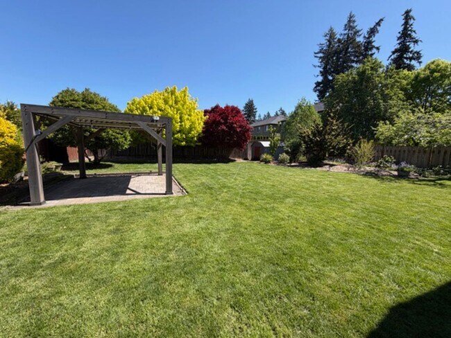 Building Photo - Charming Single-Level Retreat Near Multnomah Village – 3BR Home with Garage, RV Parking & Covered...
