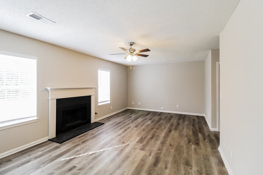 Building Photo - 4341 Ward Bluff Ct