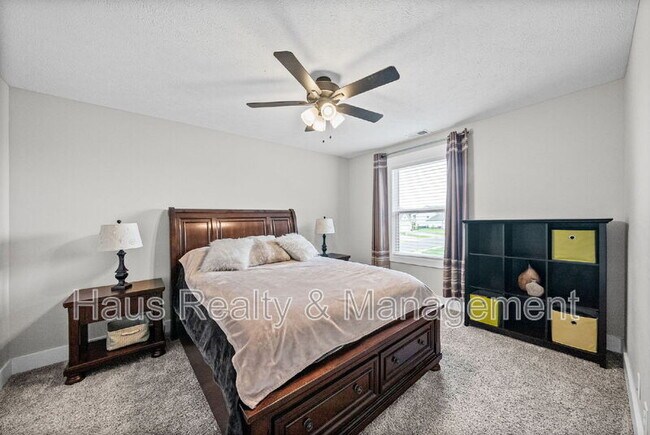 Building Photo - 538 Fieldview Wy