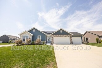 Building Photo - 2678 London Ln