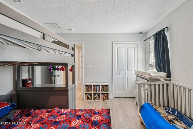 Building Photo - 13220 Cameron Vly Ct