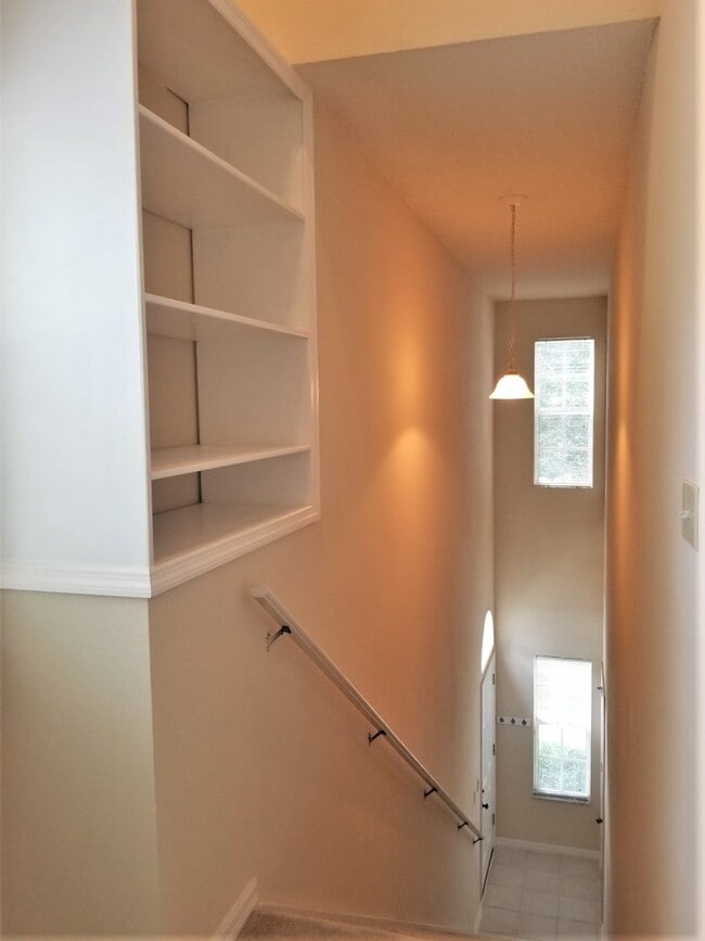 Building Photo - BEAUTIFUL 3BR/2BA IN THE LINKS @ HAILE PLANTATION!