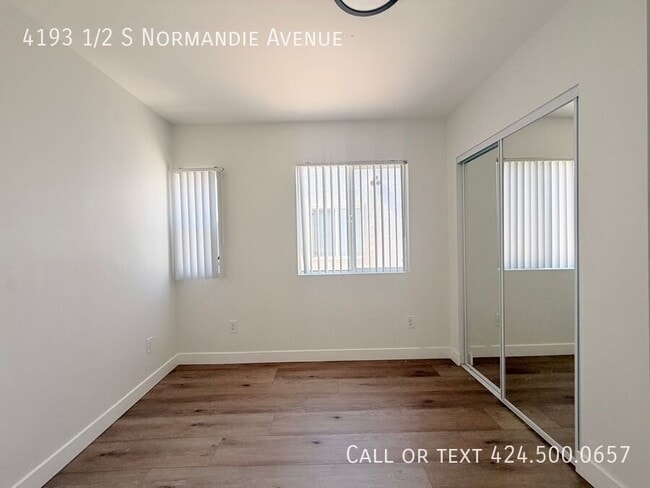 Building Photo - 4193 1/2 S Normandie Avenue-