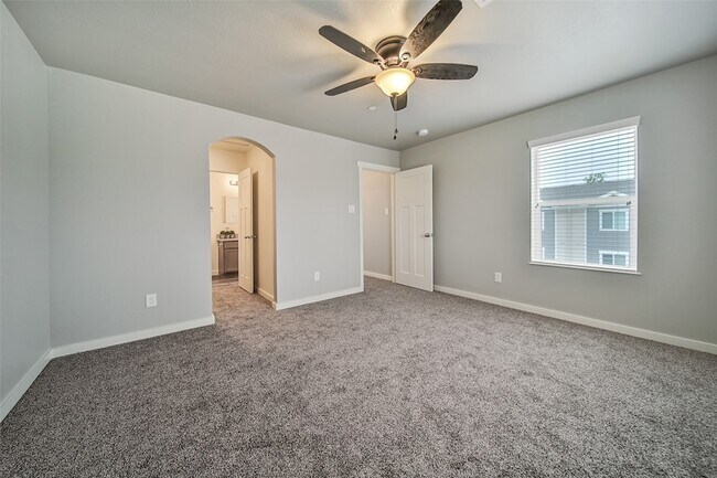 Building Photo - 21155 Gosling Rd