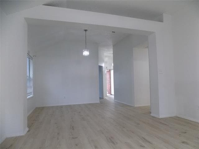 Building Photo - 6009 Castanada Dr