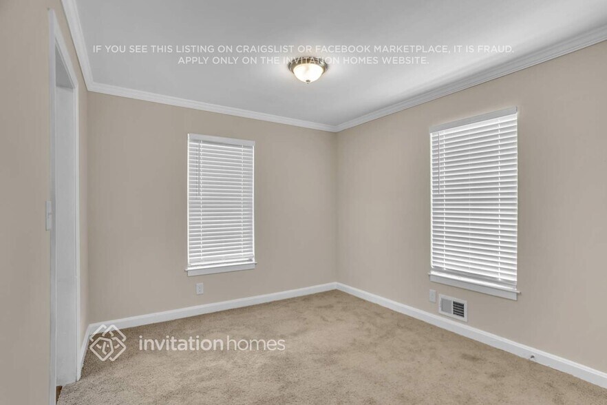 Building Photo - 3043 Chico Dr
