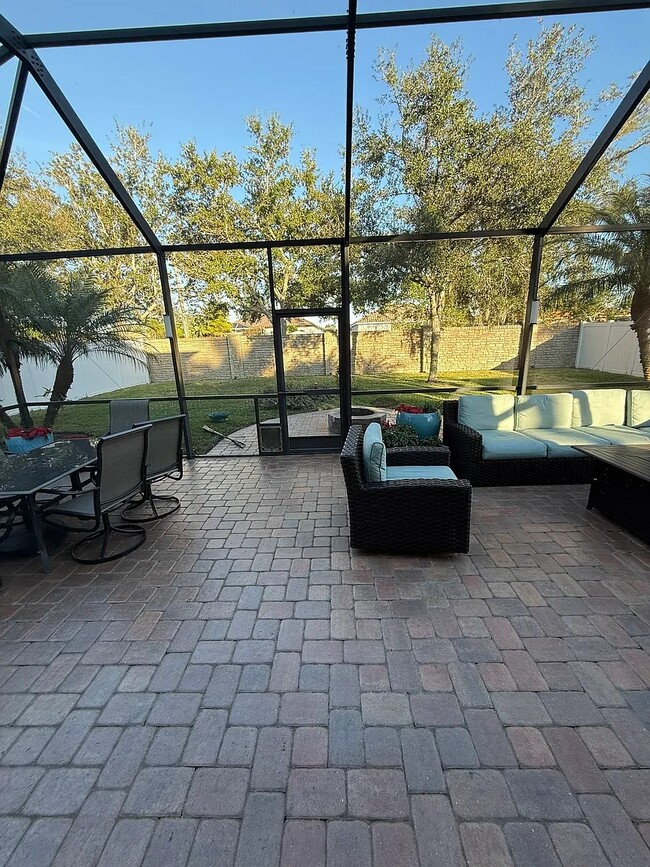 Building Photo - 7215 35th Ln E