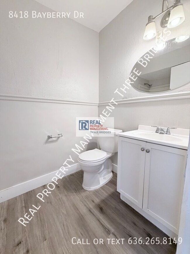 Building Photo - 8418 Bayberry Dr