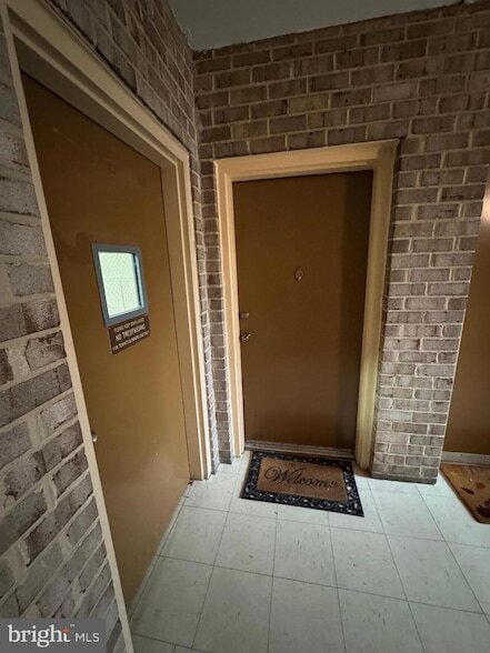 Building Photo - 3832 Bel Pre Rd