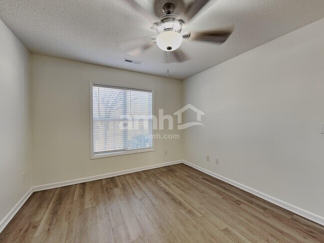 Building Photo - 105 Exeter Ct