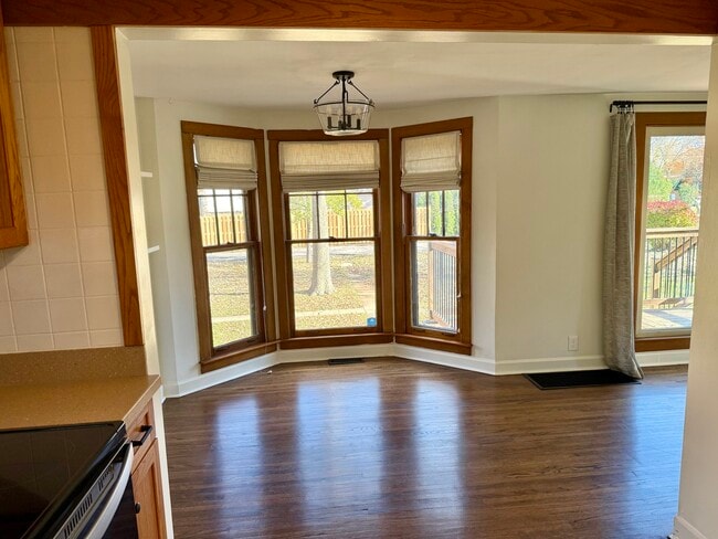 Building Photo - 4700 Teonia Woods Dr