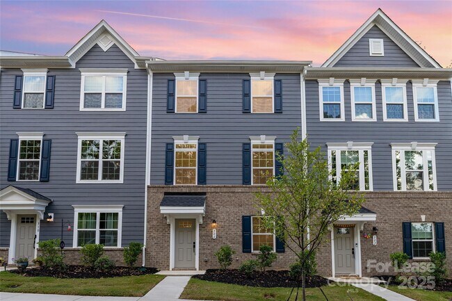 Primary Photo - 306 New Gallant Dr