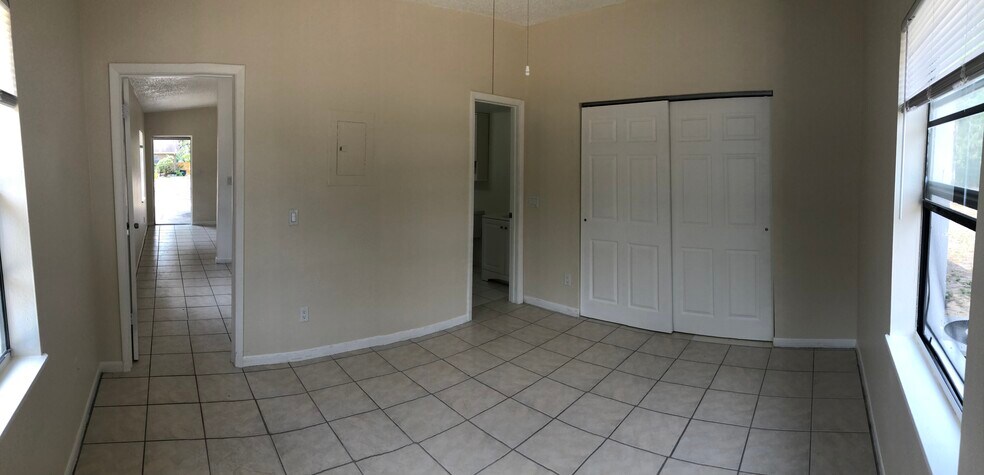 Building Photo - 9245 A Overlook Dr.