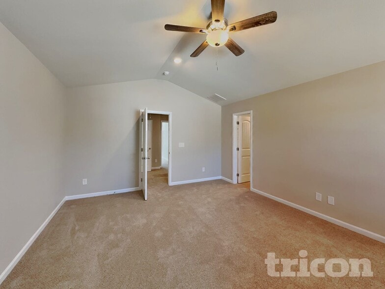 Building Photo - 294 Coleshill Rd