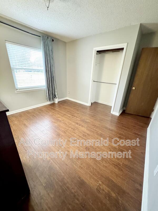 Building Photo - 506 Trenton St