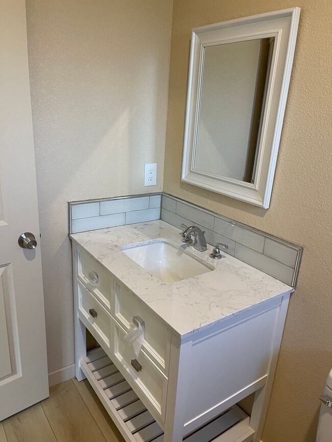 Building Photo - PA5524 A- Francis, Albert