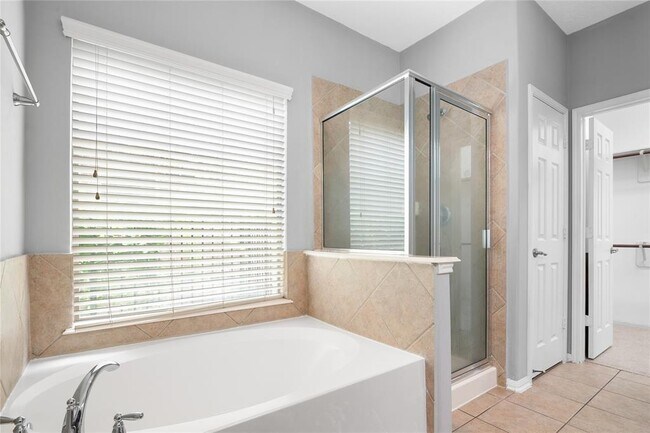 Building Photo - 114 E Lasting Spring Cir