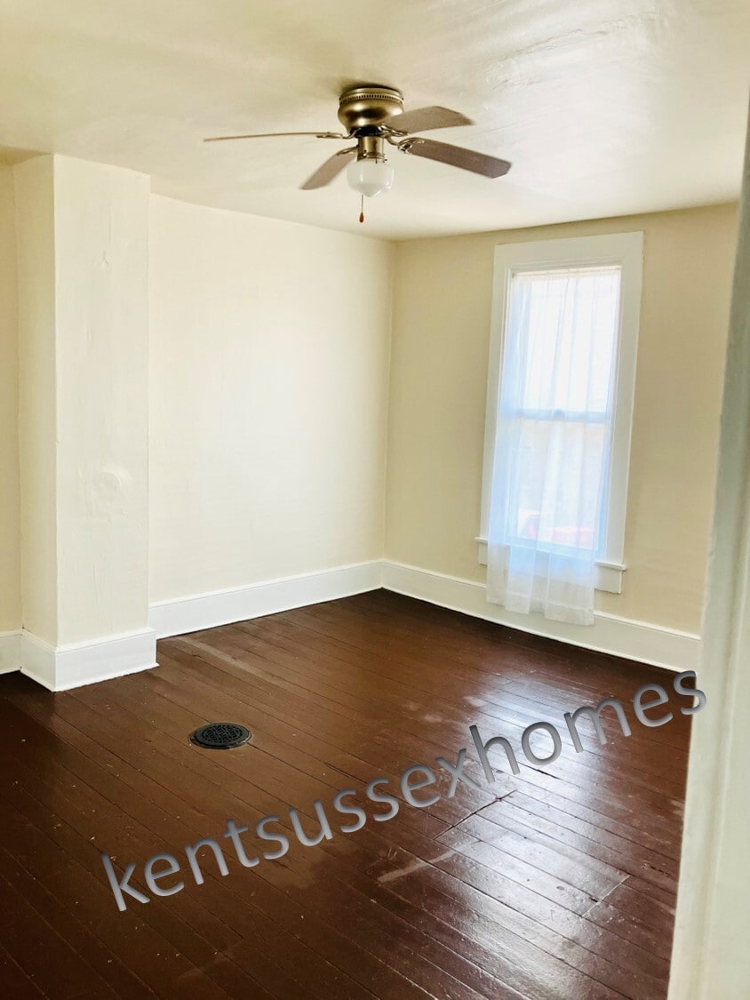 Bedroom 14X12 - 112 Mechanic Street