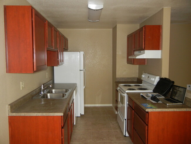 Primary Photo - Beautiful remodeled 1 bedroom 1 bath apart...