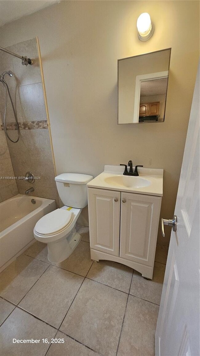 Building Photo - 2508 Johnson St