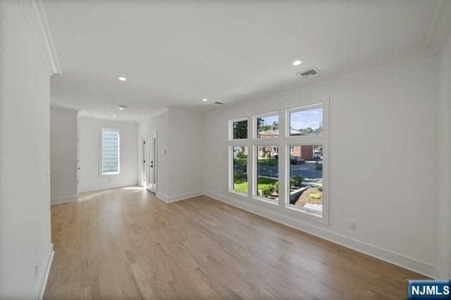 Building Photo - 92 Franklin St