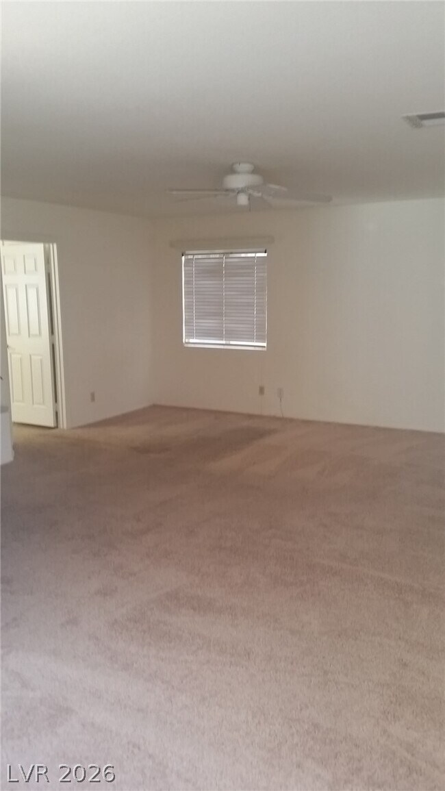 Building Photo - 1513 War Paint Dr