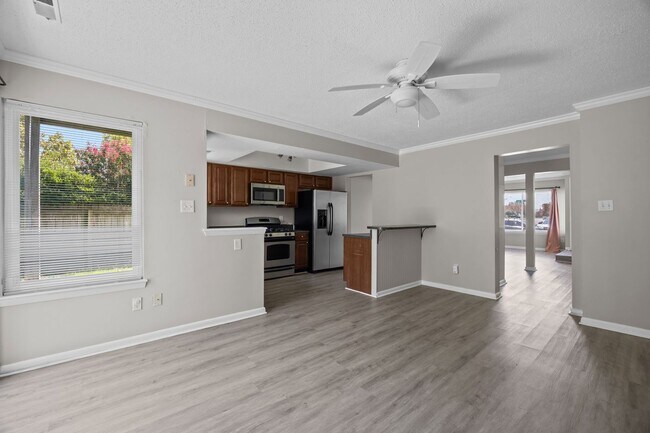Building Photo - 1559 Sword Dancer Dr