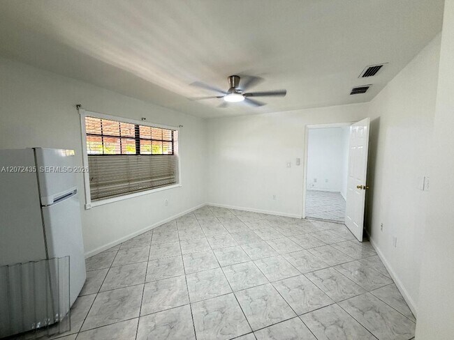 Building Photo - 8258 SW 148th Pl