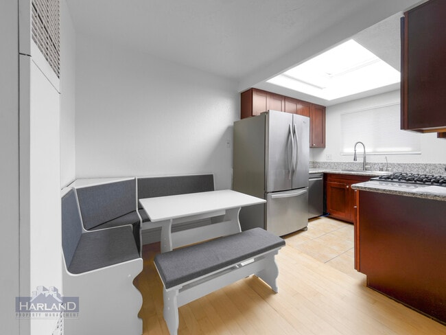 Building Photo - 4033 Louisiana St