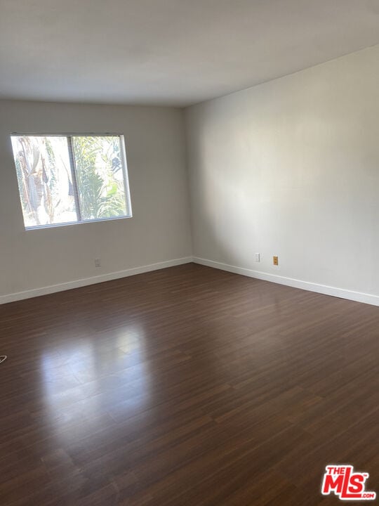 Building Photo - 6465 Kanan Dume Rd