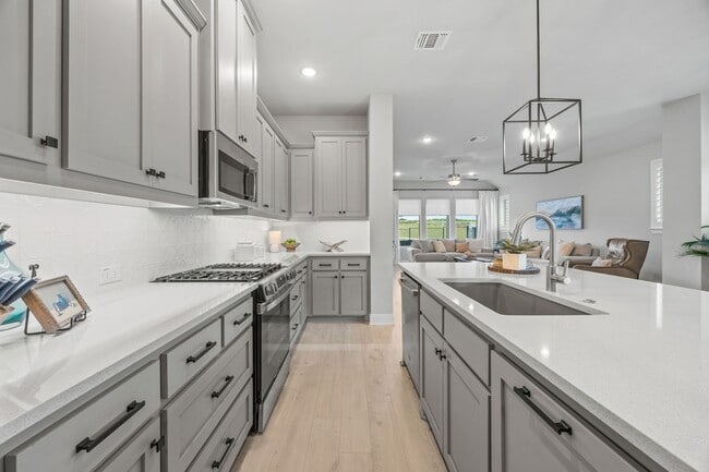 Building Photo - 2102 Clearwater Way