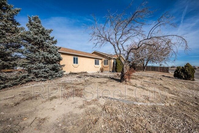 Building Photo - 4645 Ridge Dr