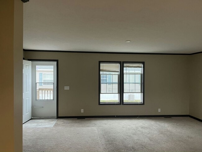 Building Photo - 1 Eagle Ln