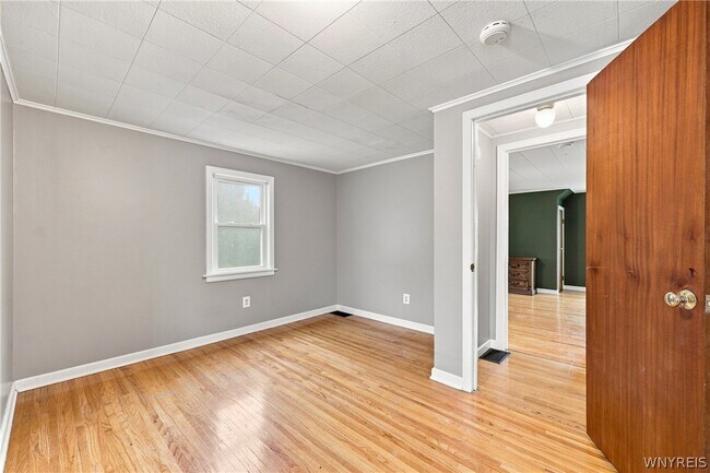 Building Photo - 4643 Patricia Dr
