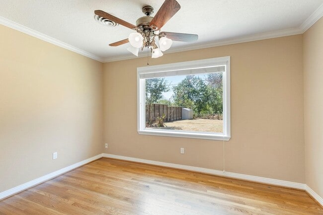 Building Photo - 1802 Turnpike Rd
