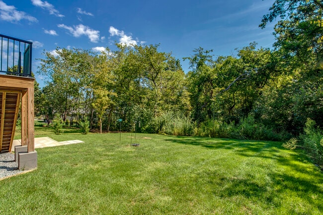 Building Photo - 310 Dudala Way